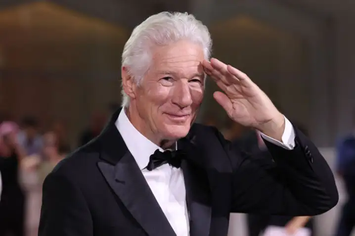 Complete Information Richard Gere